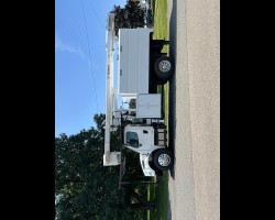 2011 Freightliner Business Class M2 106