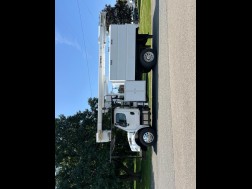 2011 Freightliner Business Class M2 106