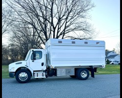 2017 Freightliner Business Class M2 106